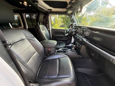 2020 Jeep Wrangler Unlimited Sahara Altitude