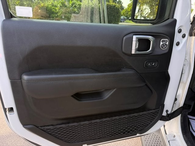 2020 Jeep Wrangler Unlimited Sahara Altitude