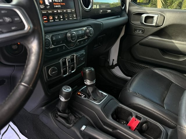 2020 Jeep Wrangler Unlimited Sahara Altitude