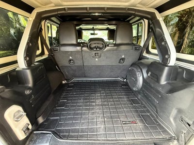 2020 Jeep Wrangler Unlimited Sahara Altitude