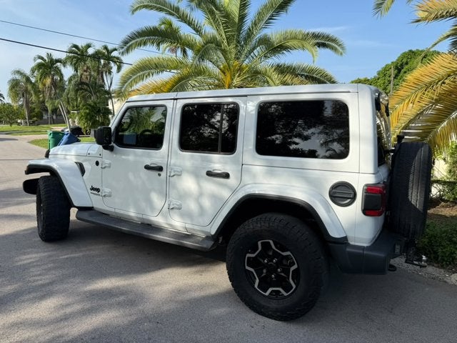 2020 Jeep Wrangler Unlimited Sahara Altitude