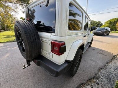 2020 Jeep Wrangler Unlimited Sahara Altitude