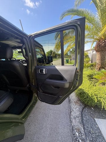 2021 Jeep Wrangler Unlimited Sahara High Altitude