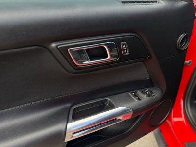 2017 Ford Mustang V6