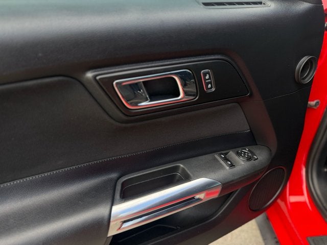 2017 Ford Mustang V6