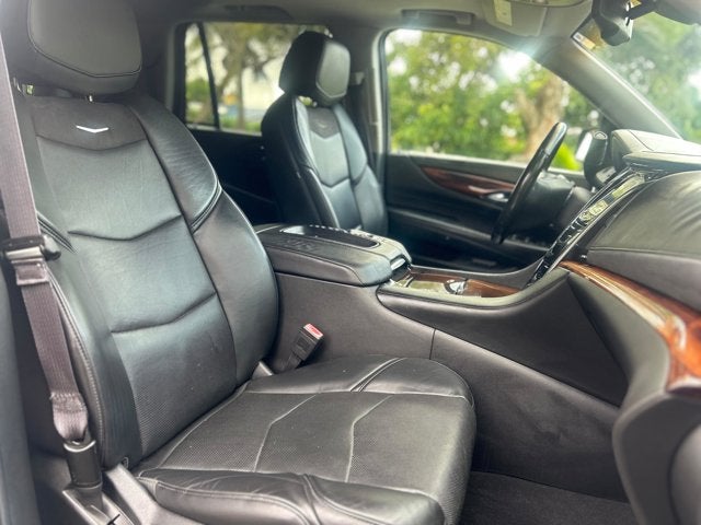 2015 Cadillac Escalade Luxury