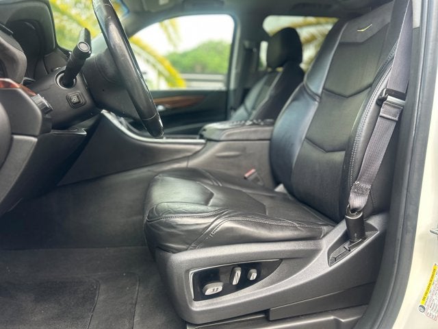 2015 Cadillac Escalade Luxury