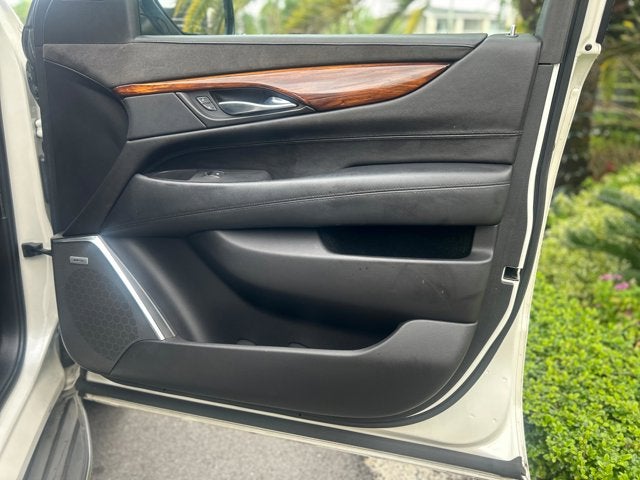 2015 Cadillac Escalade Luxury