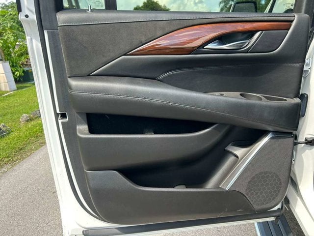 2017 Cadillac Escalade ESV Premium Luxury