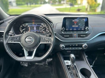 2022 Nissan Altima 2.5 SR