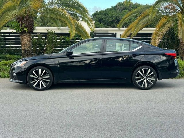 2022 Nissan Altima 2.5 SR