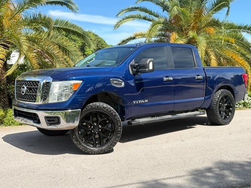 2017 Nissan Titan SV