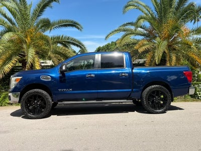 2017 Nissan Titan SV