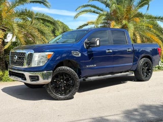 2017 Nissan Titan SV