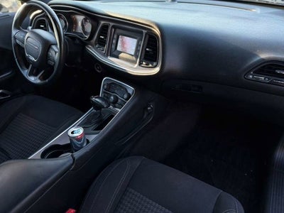 2016 Dodge Challenger SXT