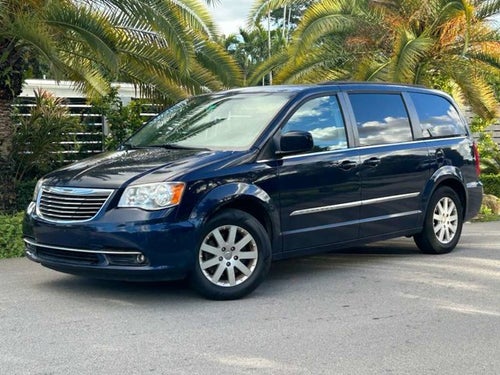 2014 Chrysler Town & Country Touring