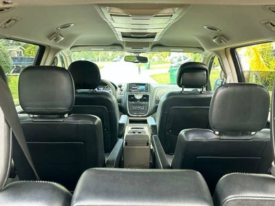 2014 Chrysler Town & Country Touring