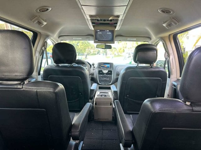 2014 Chrysler Town & Country Touring