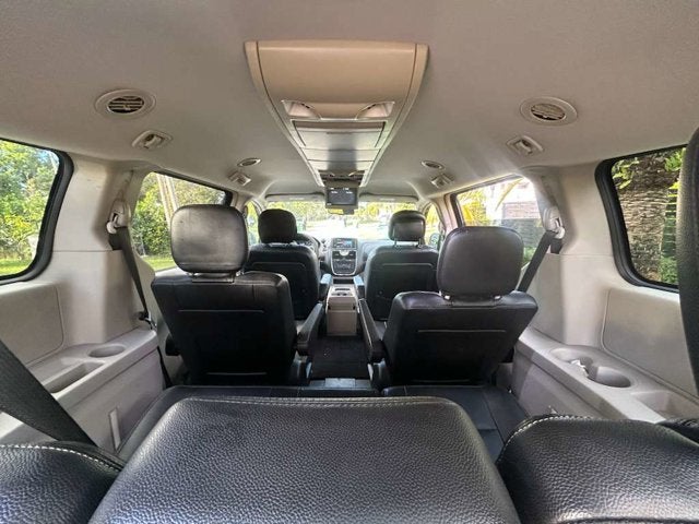 2014 Chrysler Town & Country Touring