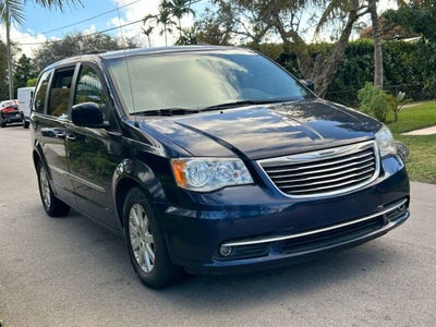 2014 Chrysler Town & Country Touring