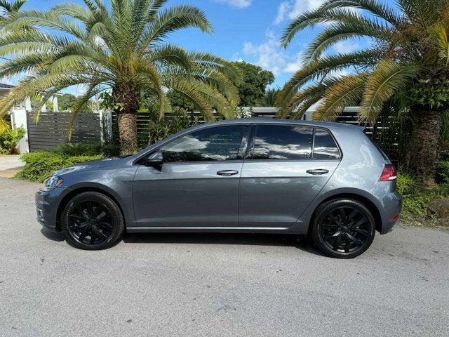 2019 Volkswagen Golf SE