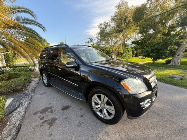 2007 Mercedes-Benz GL-Class 4MATIC® 4dr 4.7L