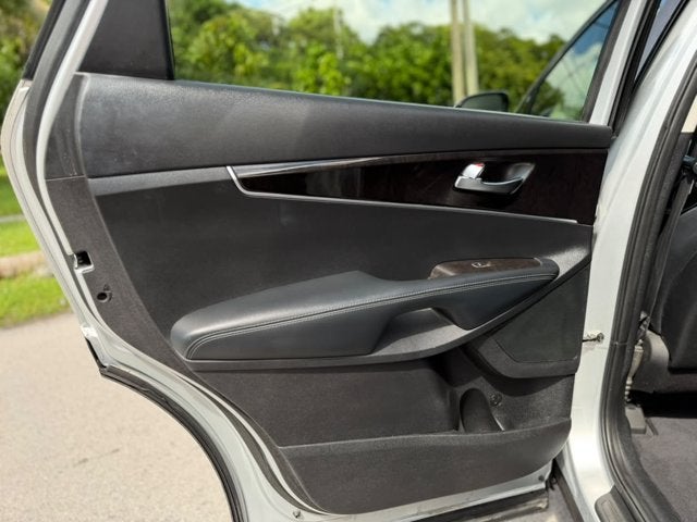 2017 Kia Sorento LX