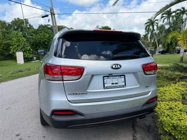 2017 Kia Sorento LX