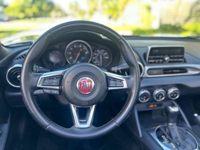 2017 FIAT 124 Spider Classica