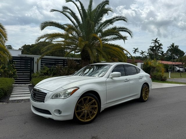 2014 INFINITI Q70 4dr Sdn V6 RWD