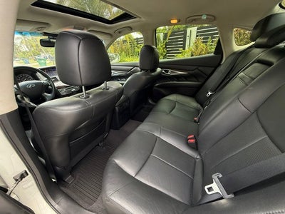 2014 INFINITI Q70 4dr Sdn V6 RWD