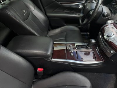 2014 INFINITI Q70 4dr Sdn V6 RWD