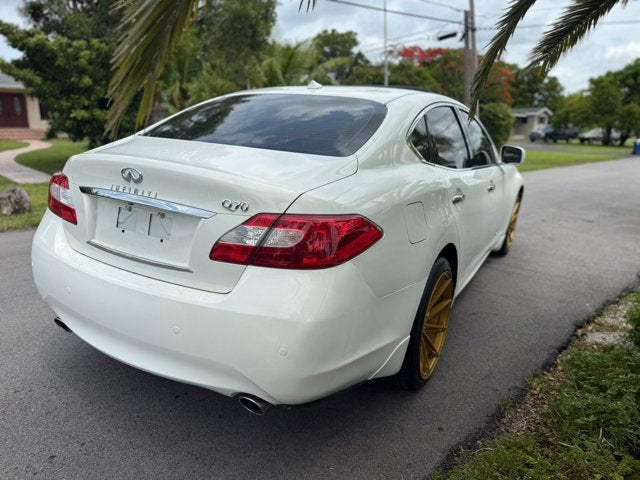 2014 INFINITI Q70 4dr Sdn V6 RWD