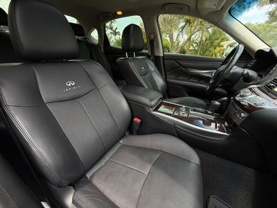 2014 INFINITI Q70 4dr Sdn V6 RWD