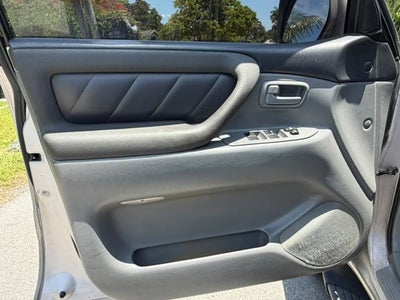 2000 Toyota Land Cruiser 4dr 4WD