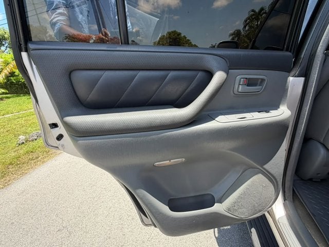 2000 Toyota Land Cruiser 4dr 4WD