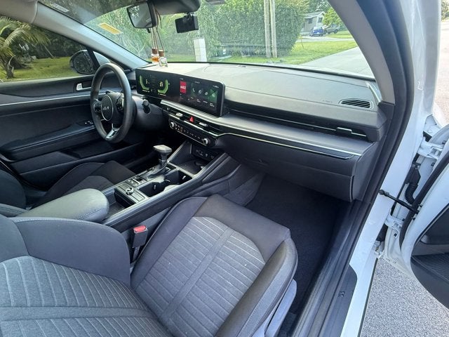 2025 Kia K5 LXS