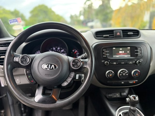 2016 Kia Soul Base