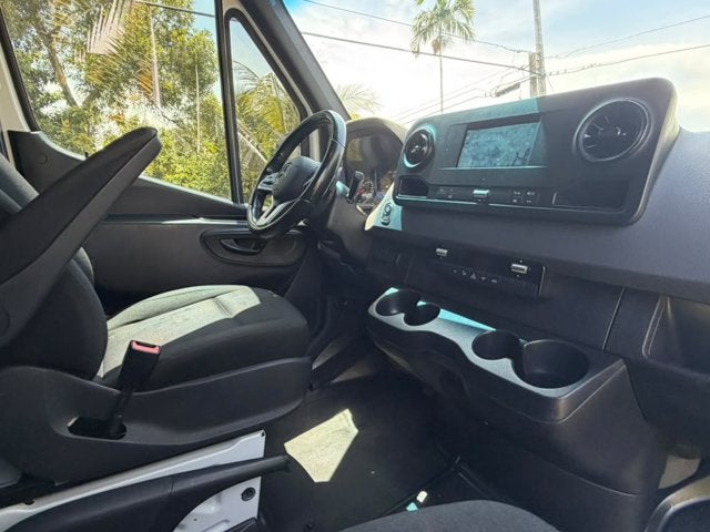 2021 Mercedes-Benz Sprinter Cargo Van 1500 Standard Roof I4 144" RWD