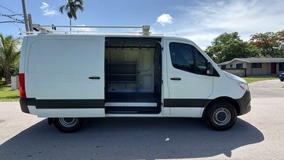 2021 Mercedes-Benz Sprinter Cargo Van 1500 Standard Roof I4 144" RWD