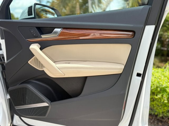 2023 Audi Q5 S line Premium Plus