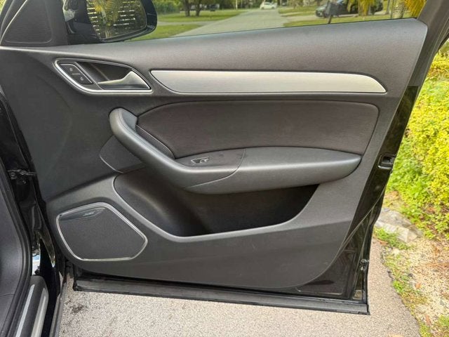 2016 Audi Q3 Prestige