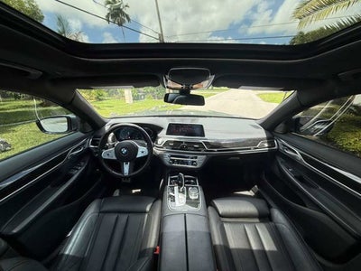 2022 BMW 7 Series 740i