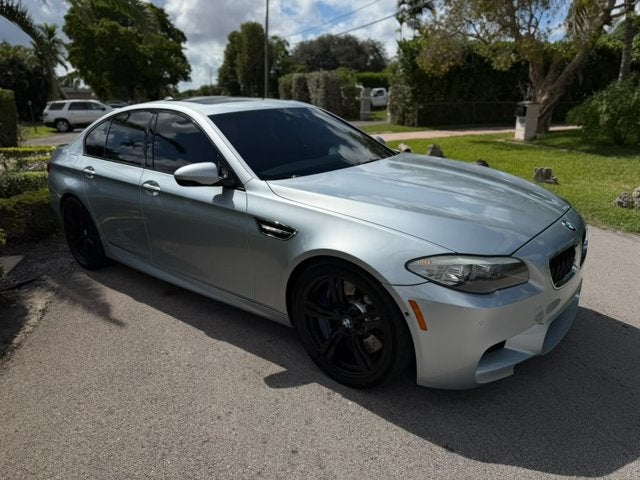 2013 BMW M5 4dr Sdn