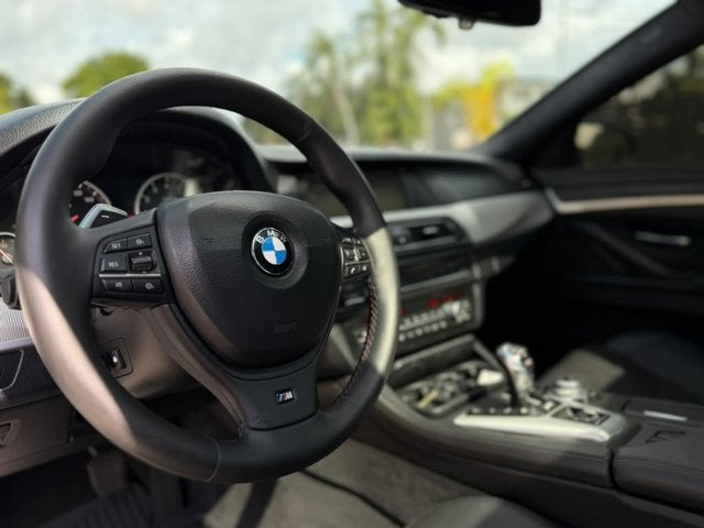 2013 BMW M5 4dr Sdn