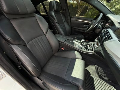2013 BMW M5 4dr Sdn