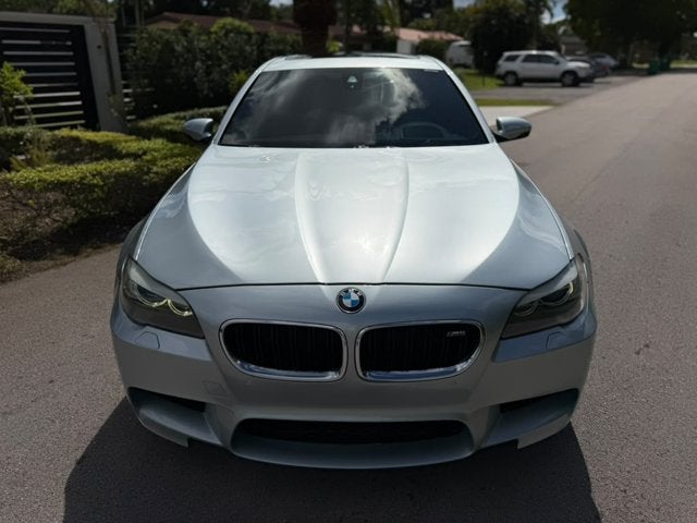 2013 BMW M5 4dr Sdn