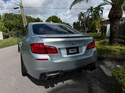 2013 BMW M5 4dr Sdn