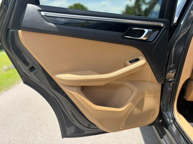 2018 Porsche Macan AWD