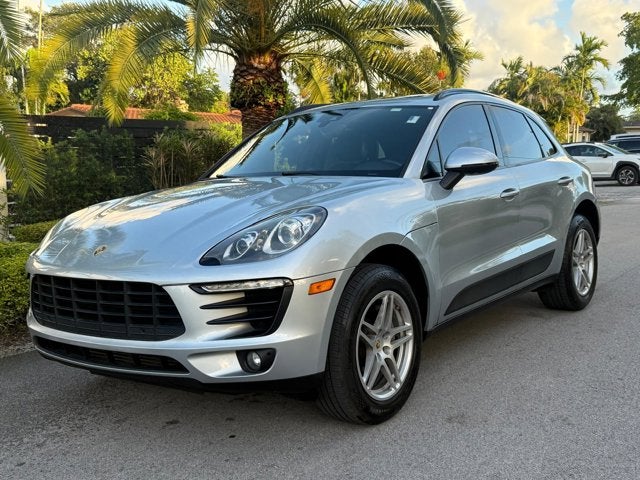 2017 Porsche Macan Awd